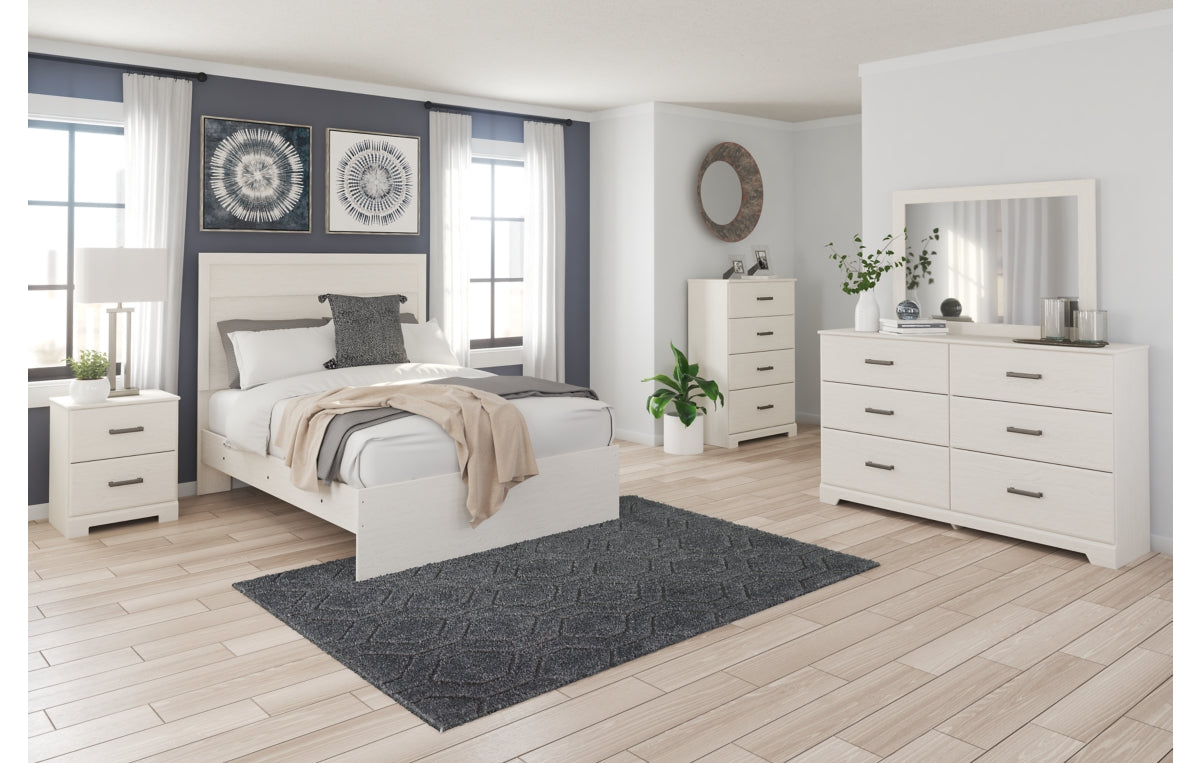 Stelsie Full Panel Bed