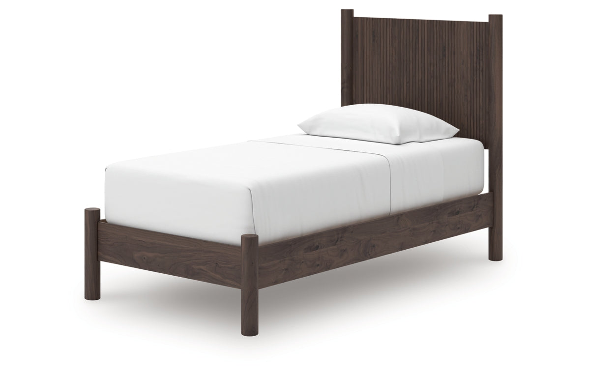 Pamytta Twin Panel Platform Bed, Dresser and Mirror