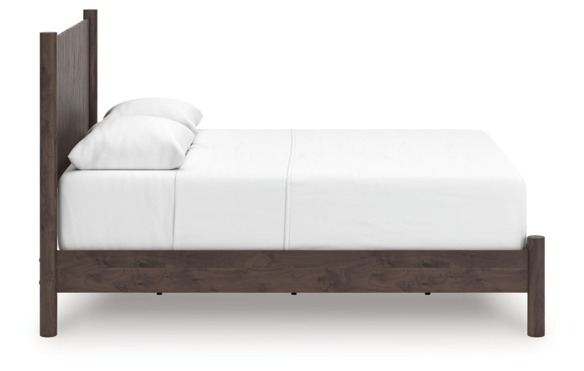 Pamytta Queen Panel Bed