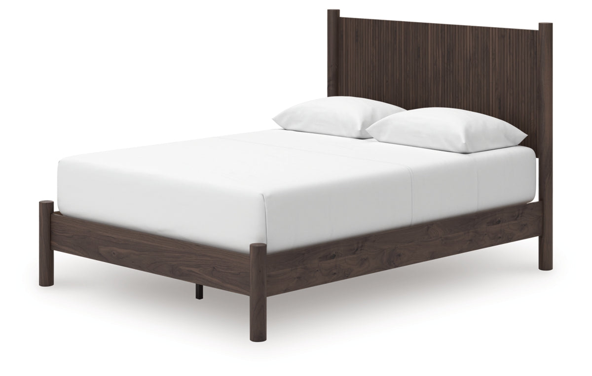 Pamytta Queen Panel Platform Bed, Dresser, Mirror and Nightstand