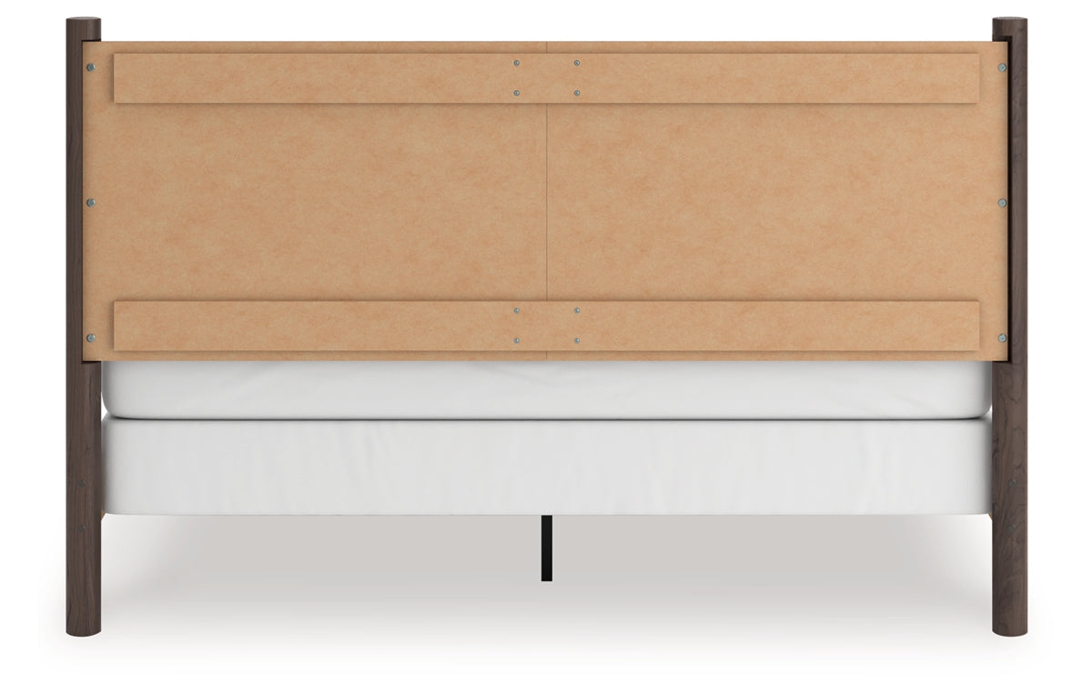 Pamytta King Panel Bed, Dresser, Mirror and Nightstand