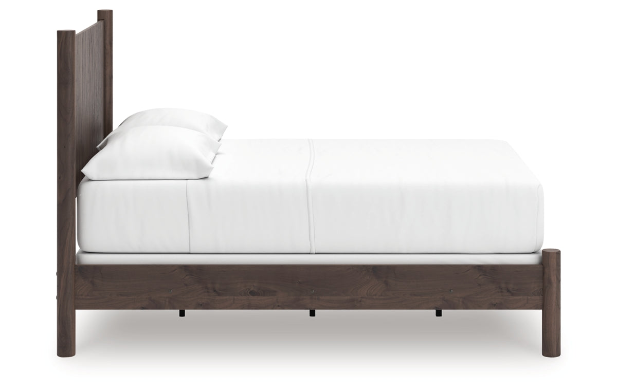 Pamytta Full Panel Bed, Dresser and Mirror
