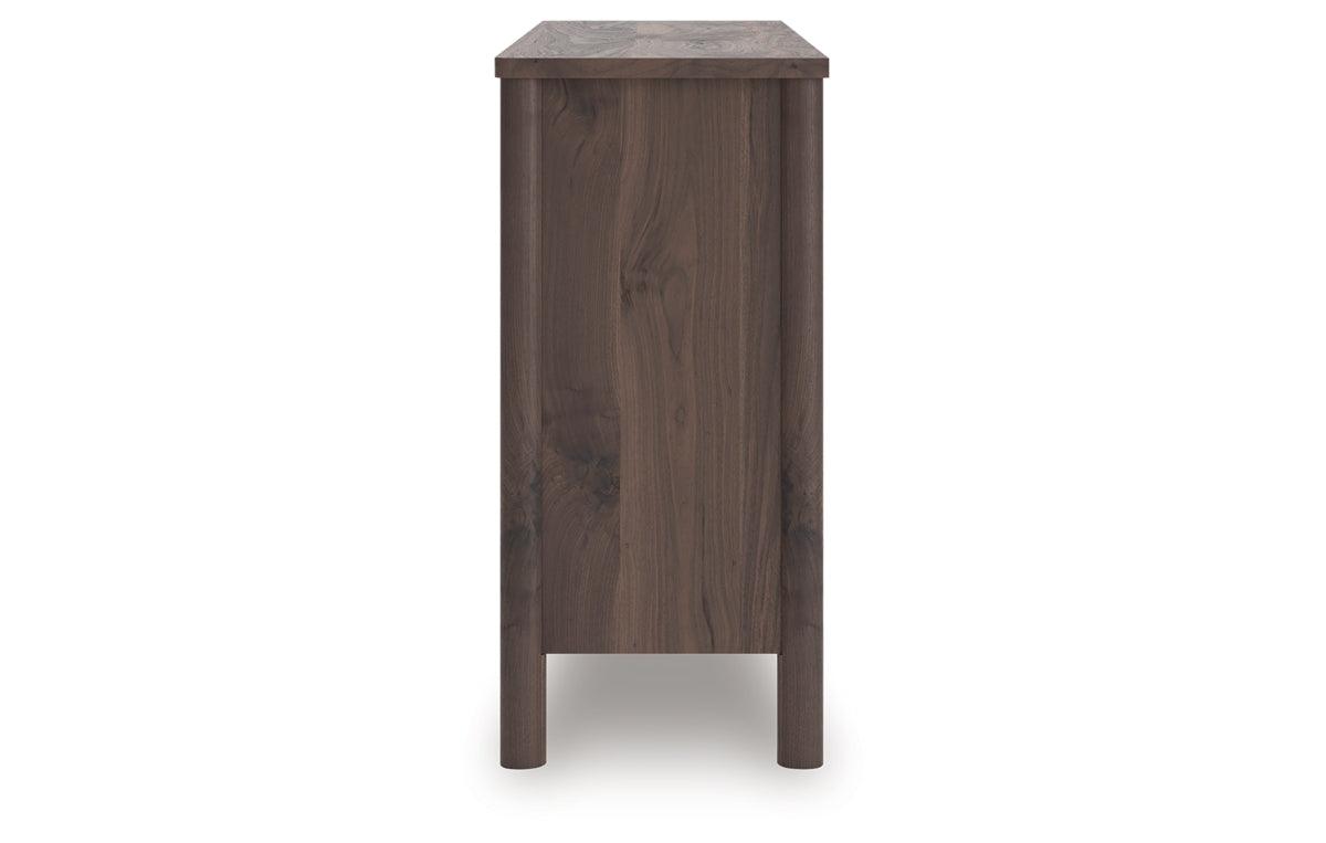 Pamytta Dresser