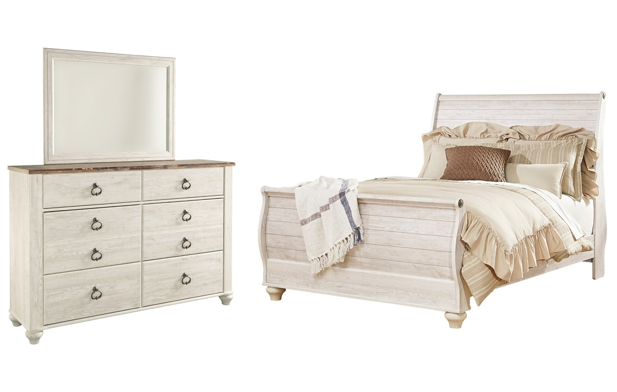 Willowton Queen Sleigh Bed with Mirrored Dresser