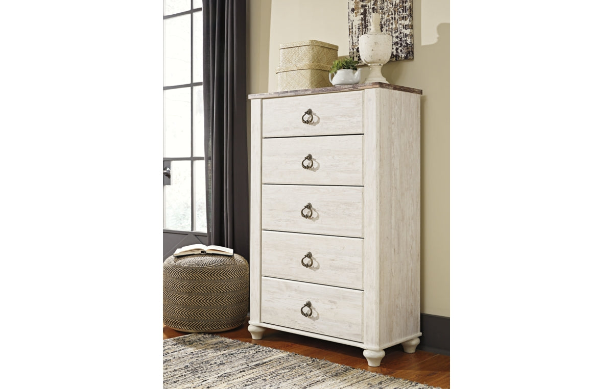 Willowton Queen Sleigh Bed with Mirrored Dresser and Chest