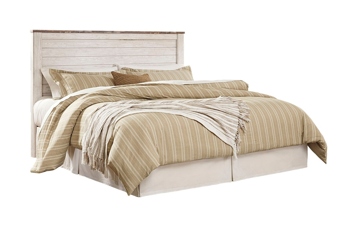 Willowton King/California King Panel Headboard with Mirrored Dresser and Chest