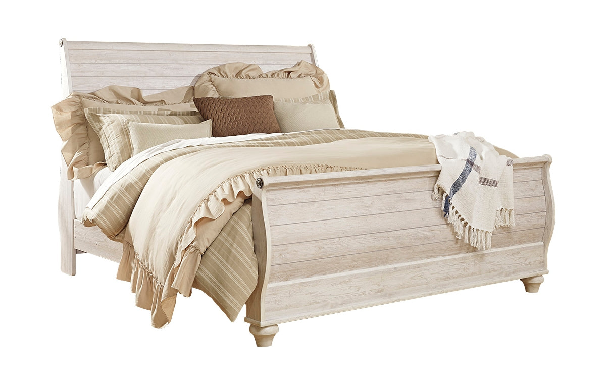 Willowton King Sleigh Bed with Mirrored Dresser, Chest and Nightstand
