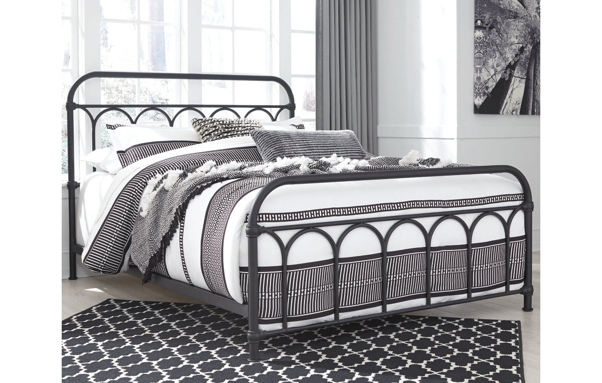 Nashburg Queen Metal Bed