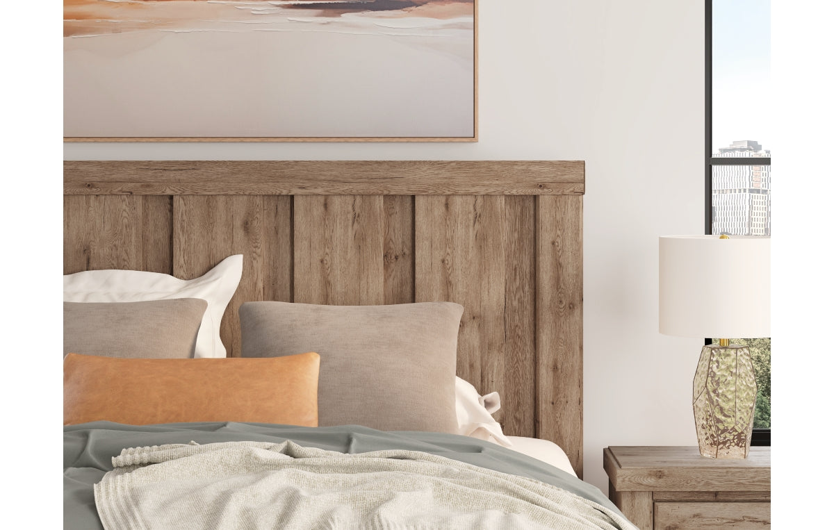 Oliandon King Panel Bed