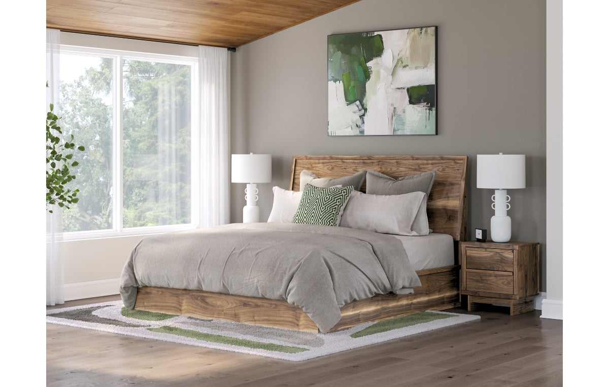 Chirason King Panel Bed