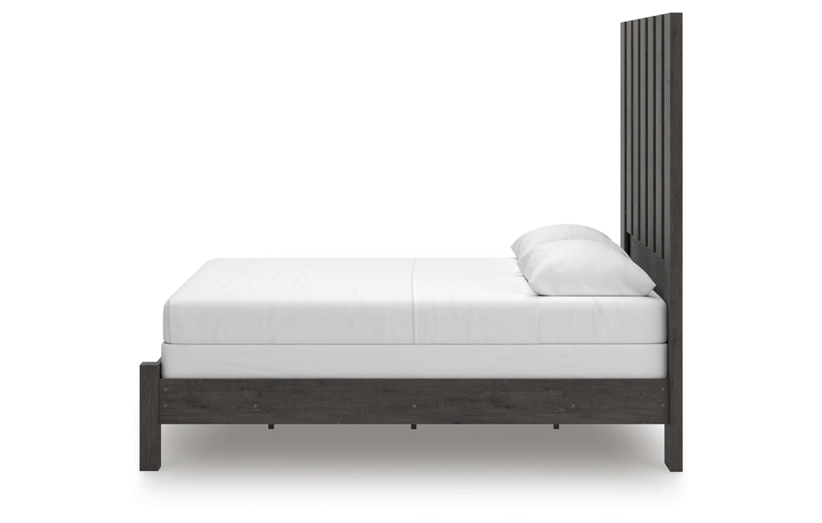 Fraluna Queen Panel Bed with Mirrored Dresser, Chest and Nightstand