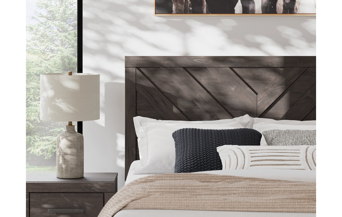 Prendonea Queen Panel Bed