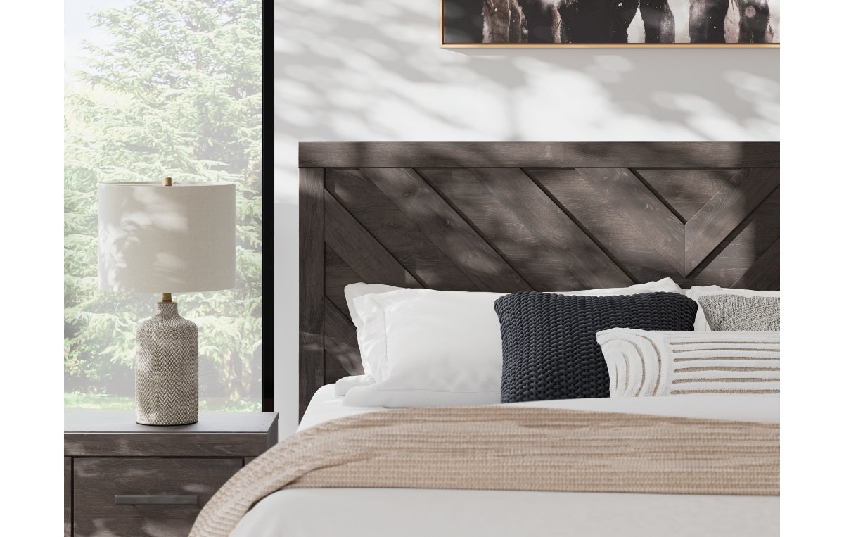 Prendonea King Panel Bed