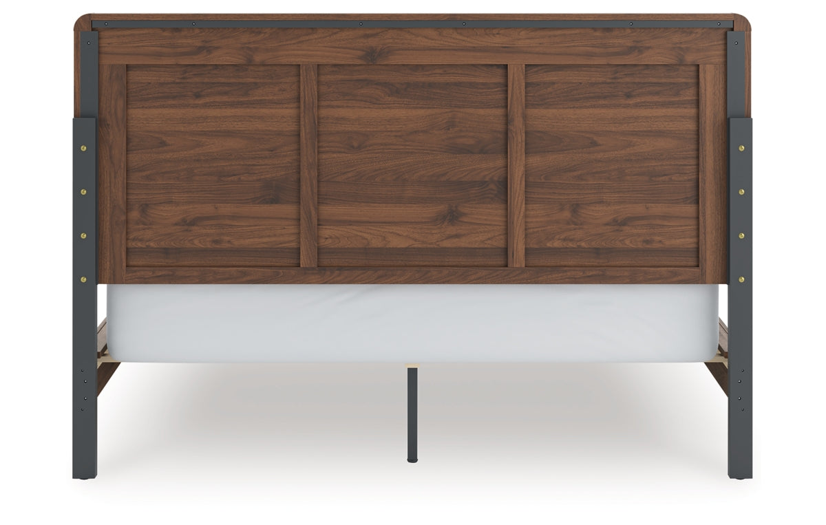 Fortlorn California King Panel Bed
