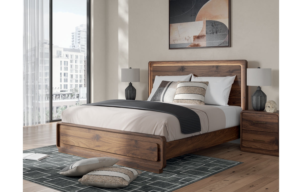 Fortlorn King Panel Bed