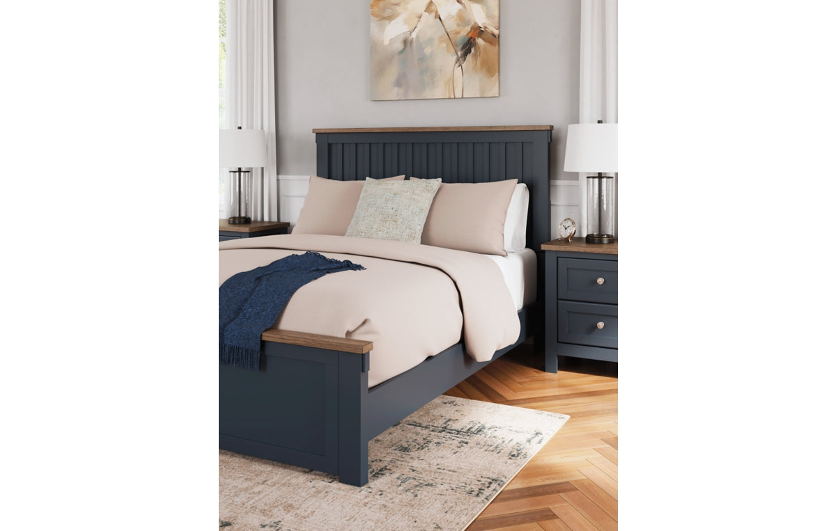 Landocken Queen Panel Bed