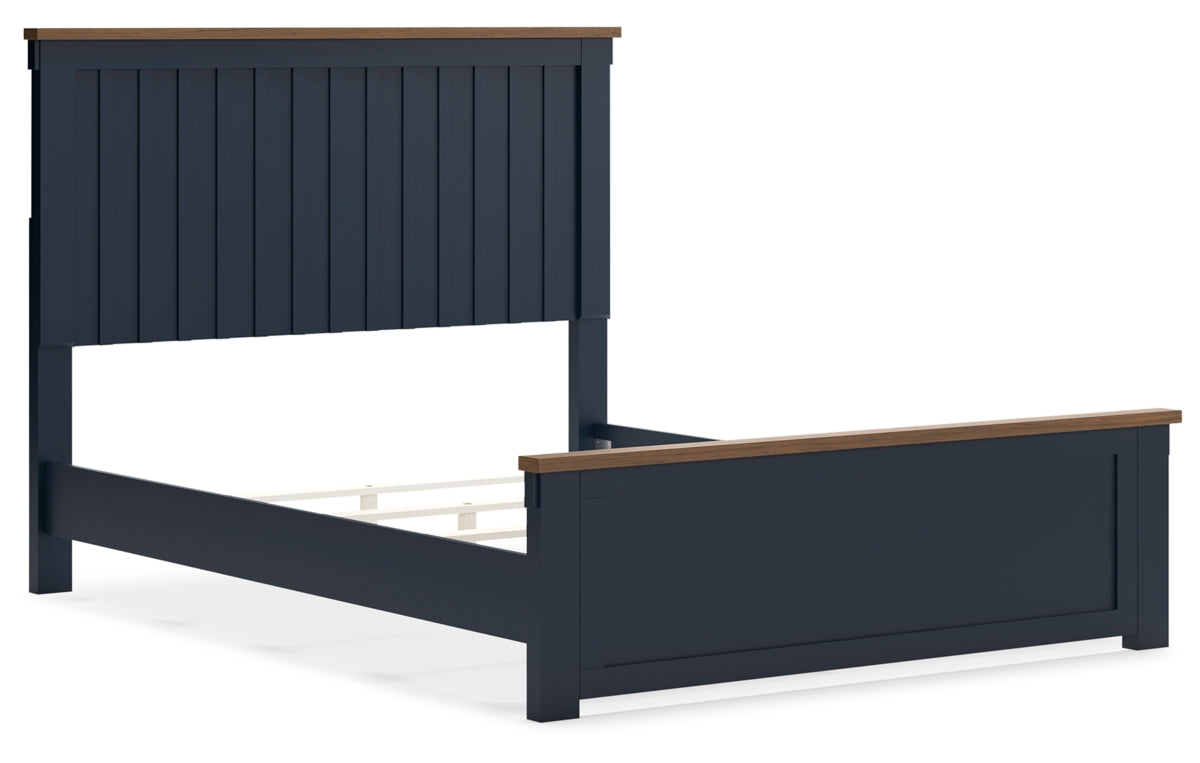 Landocken Queen Panel Bed