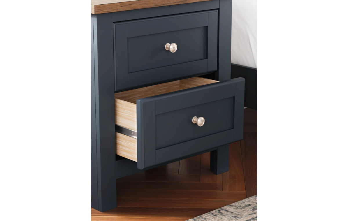 Landocken Queen Panel Headboard with Mirrored Dresser, Chest and Nightstand