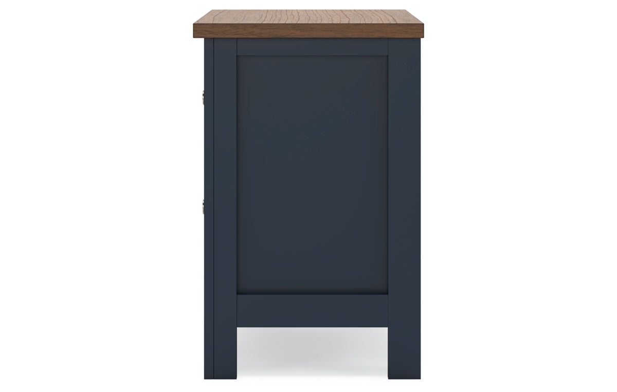 Landocken Queen Panel Headboard with Mirrored Dresser, Chest and Nightstand