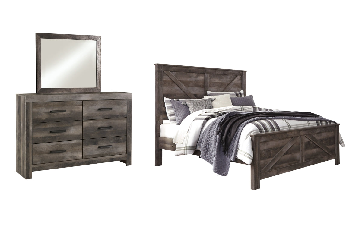 Wynnlow King Crossbuck Panel Bed with Mirrored Dresser