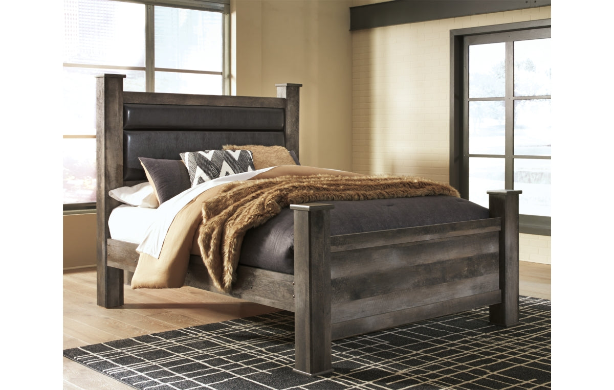 Wynnlow Queen Upholstered Poster Bed