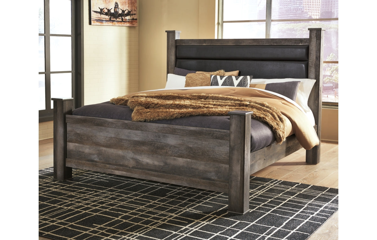 Wynnlow King Poster Bed