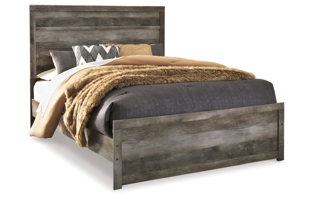 Wynnlow Queen Panel Bed with Mirrored Dresser and Nightstand