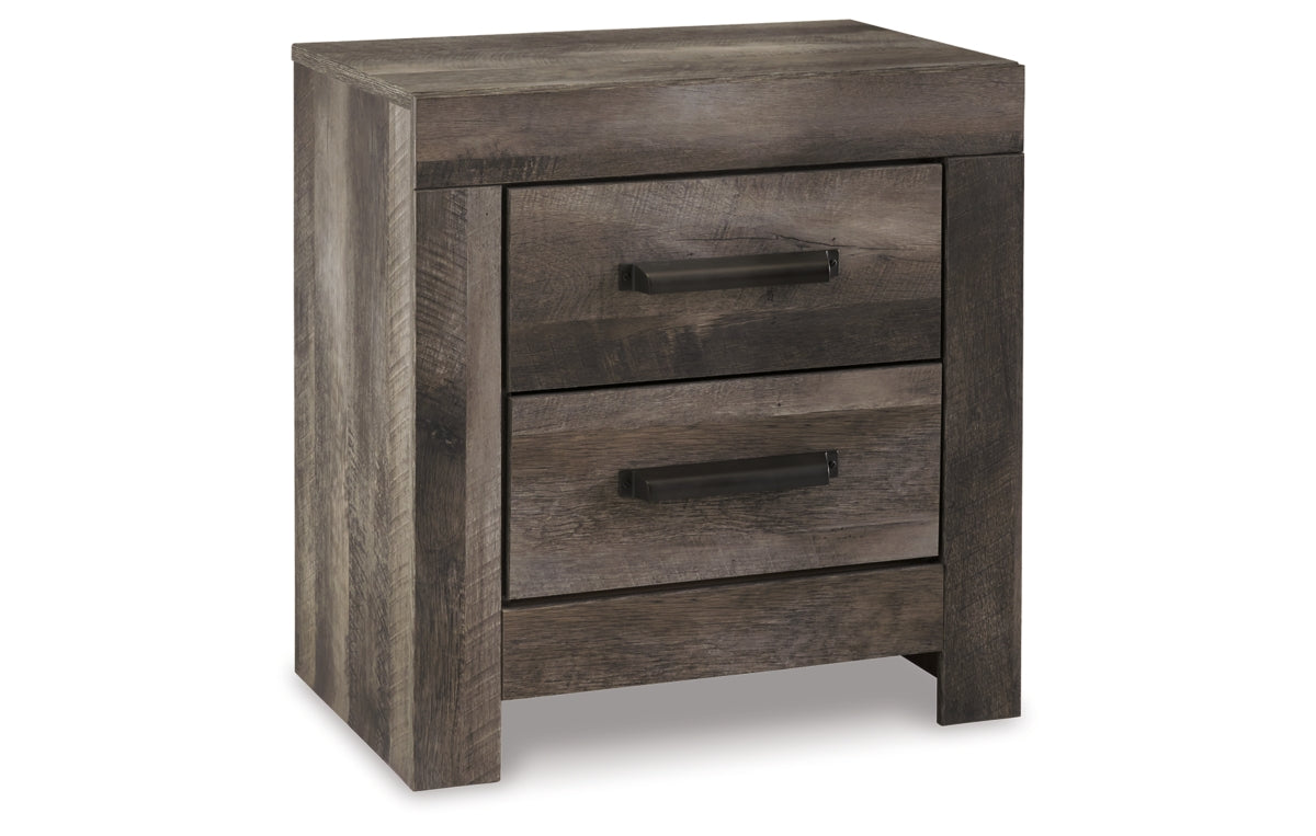 Wynnlow Queen Crossbuck Panel Bed with Mirrored Dresser, Chest and Nightstand