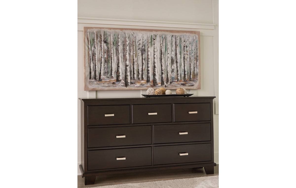 Covetown Dresser