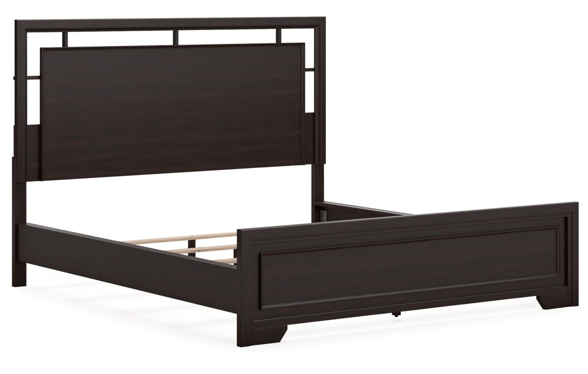 Covetown California King Panel Bed with Mirrored Dresser