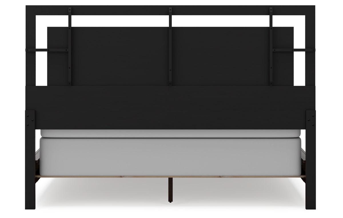 Covetown California King Panel Bed with Mirrored Dresser and Nightstand