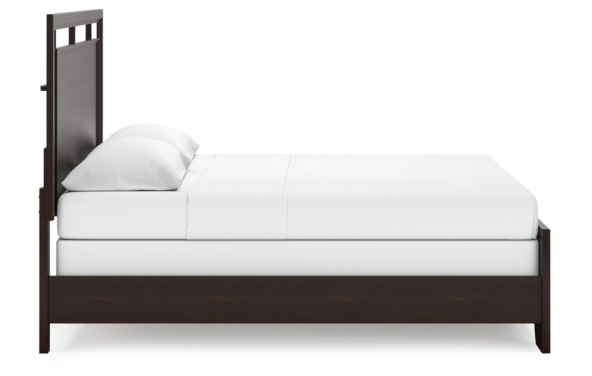 Covetown King Panel Bed with Mirrored Dresser, Chest and Nightstand