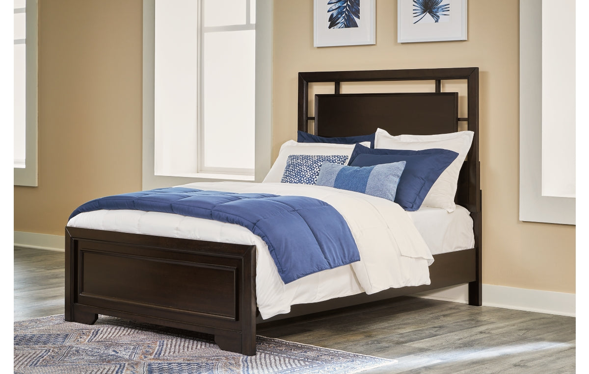 Covetown Full Panel Bed with Mirrored Dresser