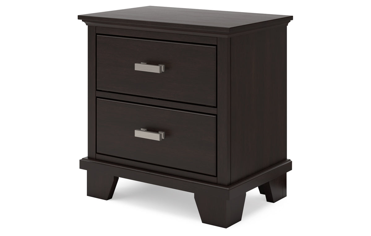 Covetown King Panel Bed with Mirrored Dresser, Chest and Nightstand