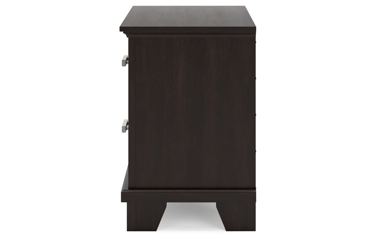 Covetown Twin Panel Bed with Mirrored Dresser, Chest and Nightstand