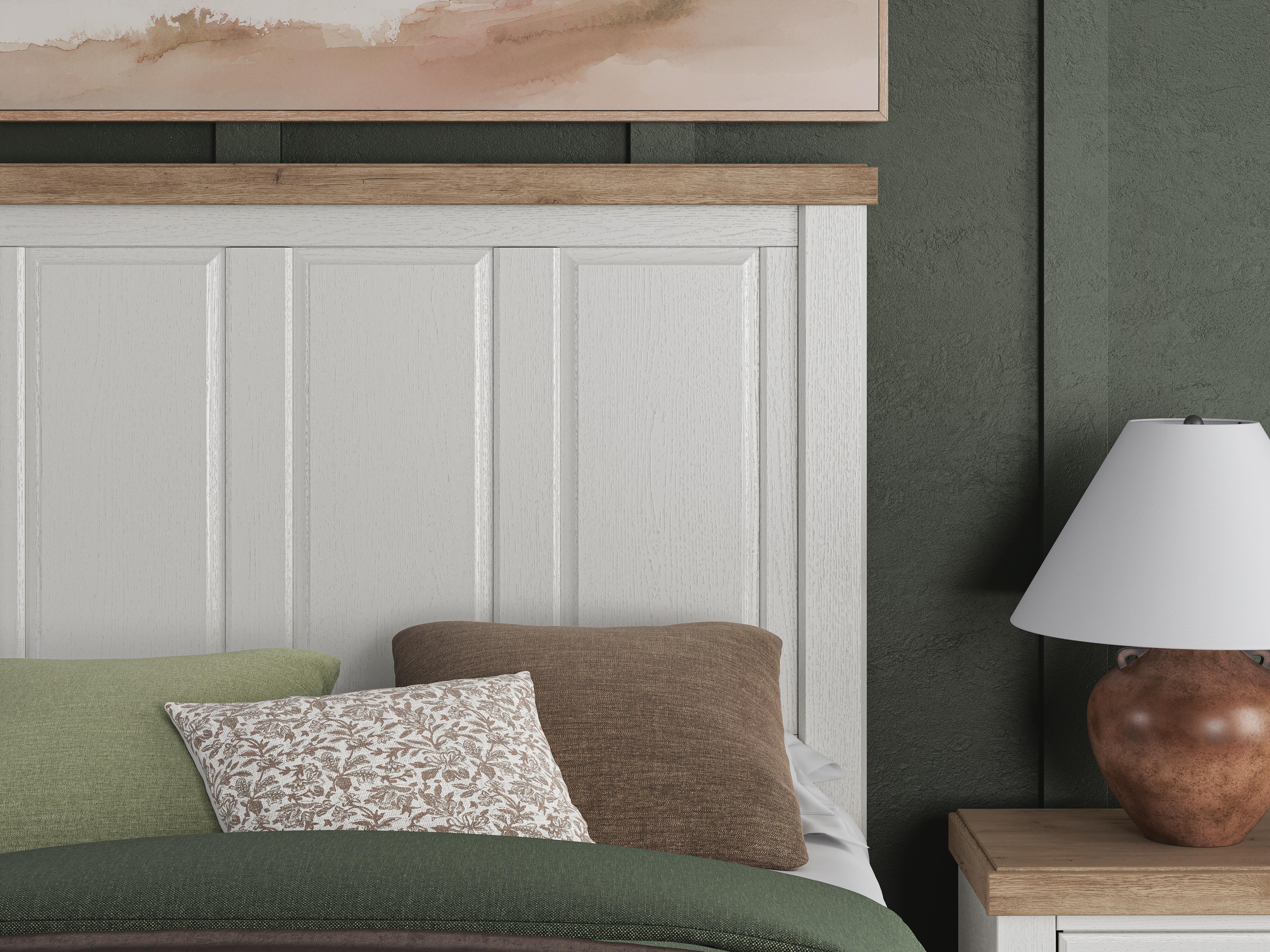 Savonport Full Panel Bed