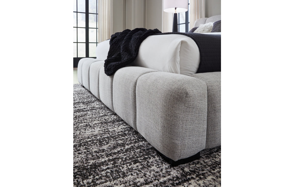 Grendusk King Upholstered Bed