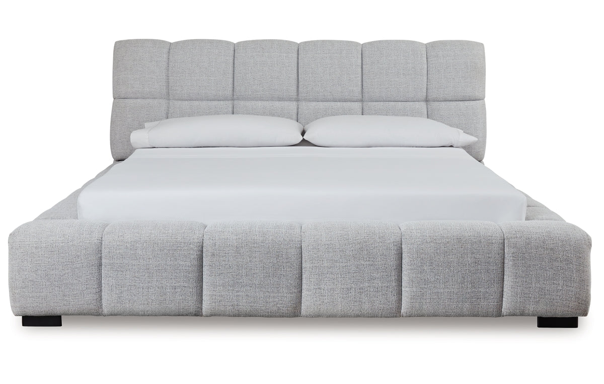 Grendusk King Upholstered Bed
