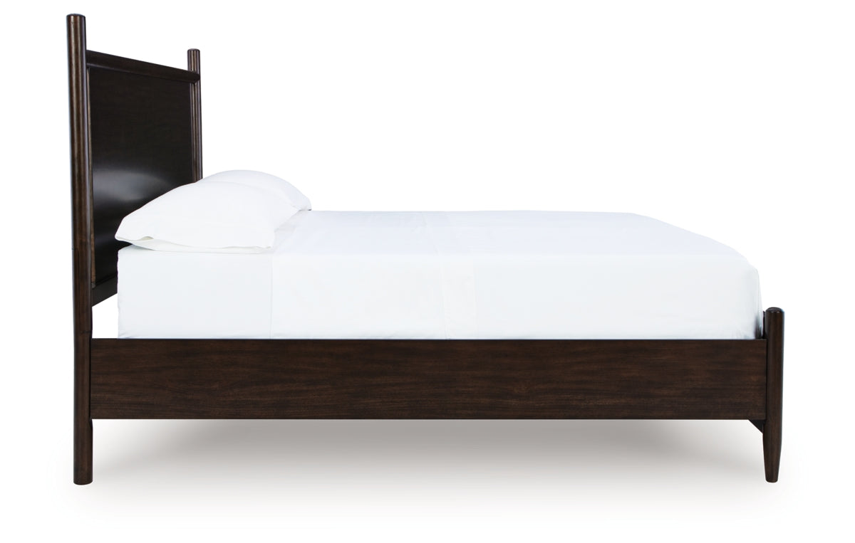 Dantenton Queen Panel Bed