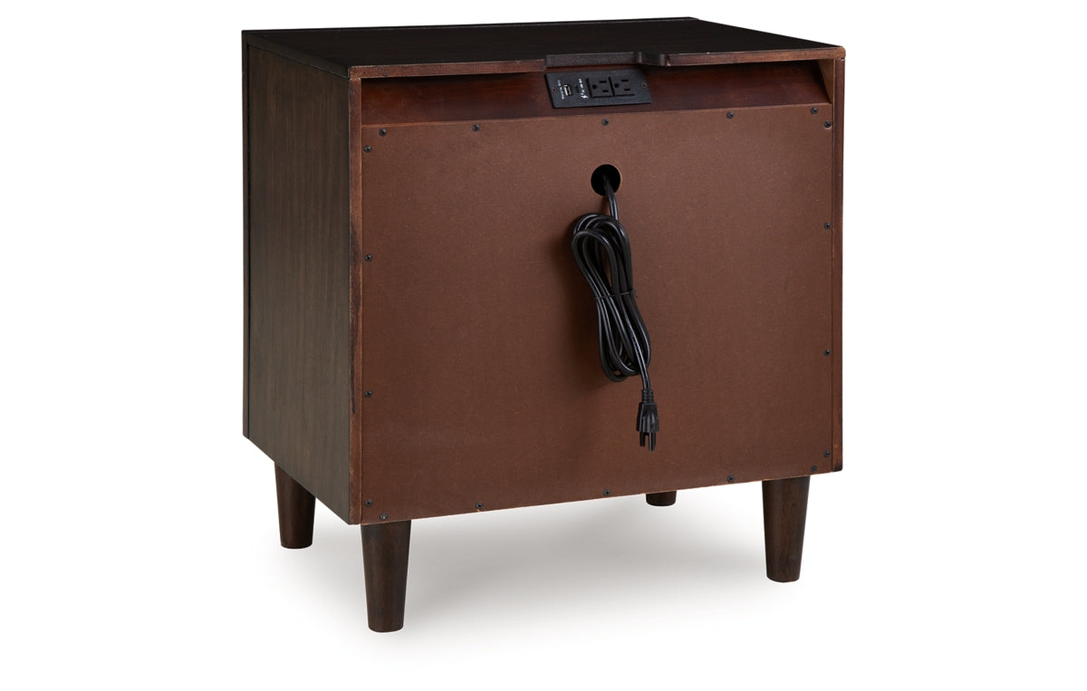 Dantenton Nightstand