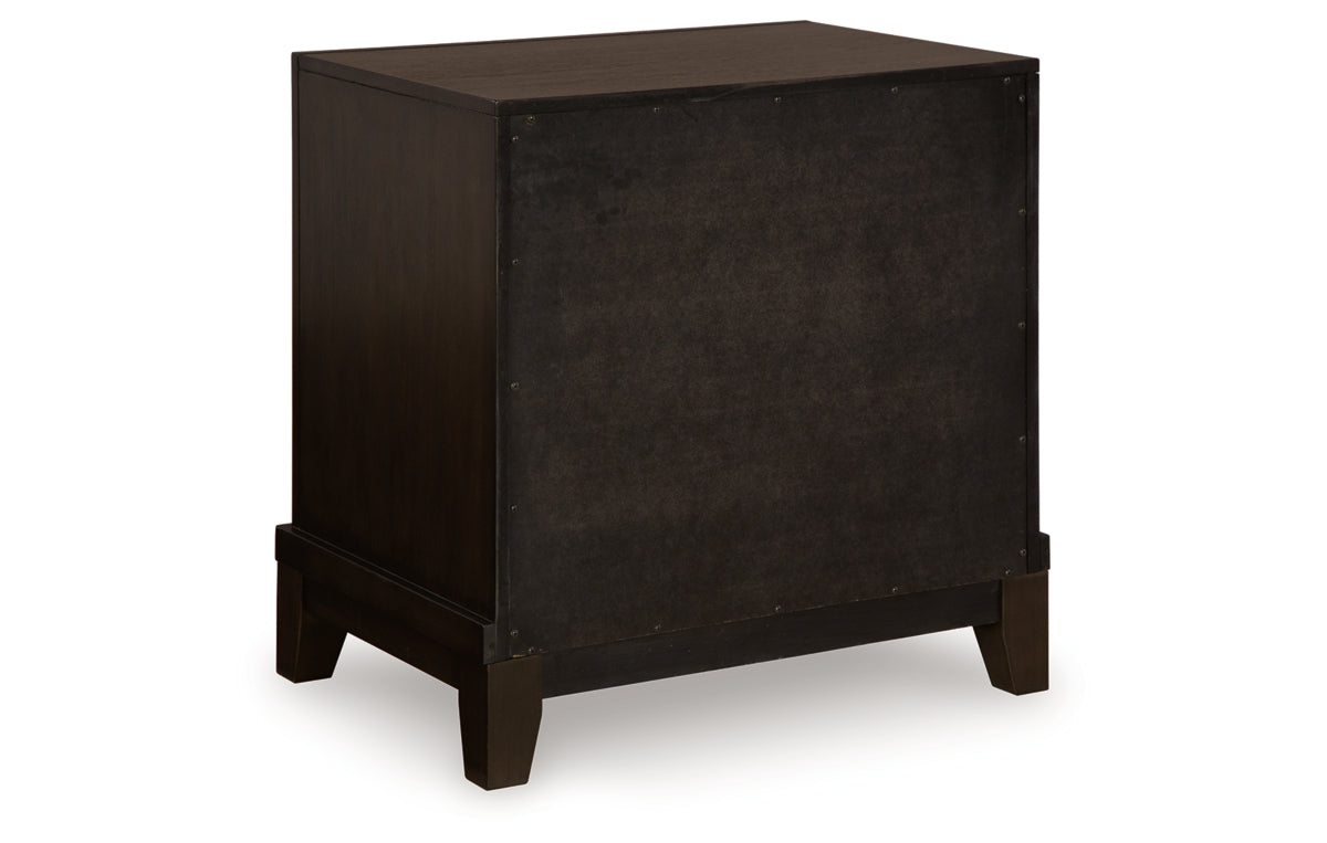 Neymorton California King Upholstered Panel Bed with Mirrored Dresser and Nightstand