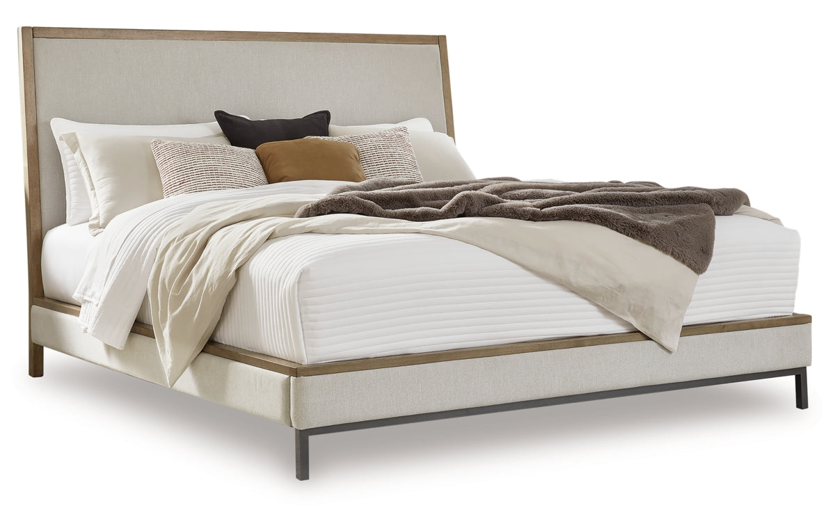 Tomtyn Queen Upholstered Bed