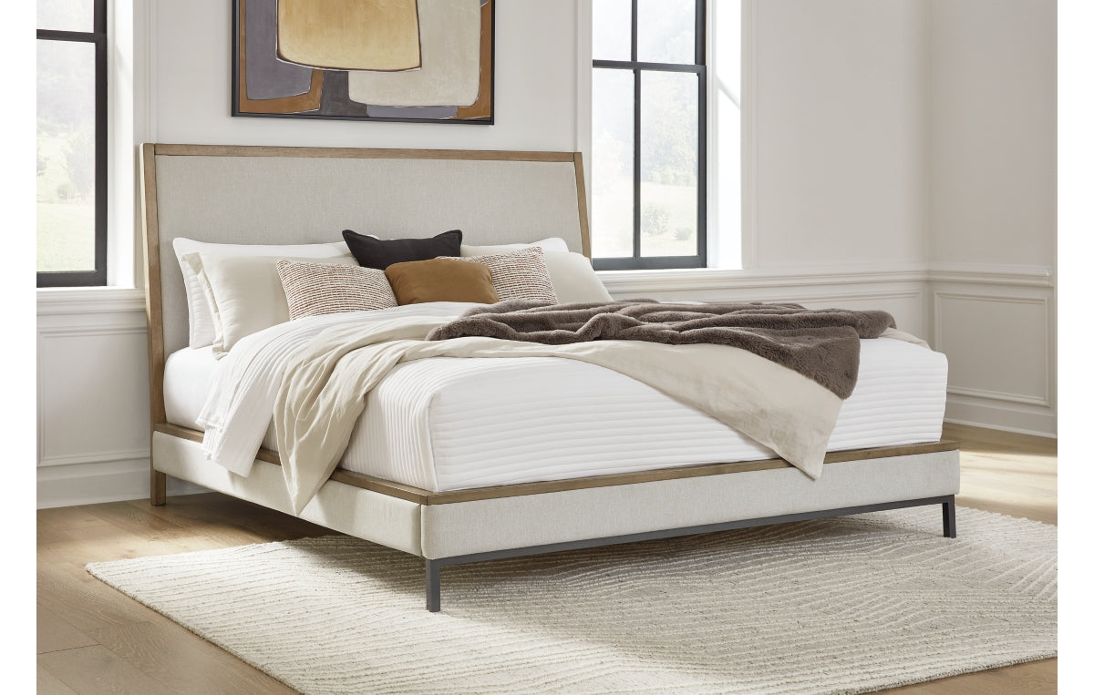 Tomtyn California King Upholstered Bed