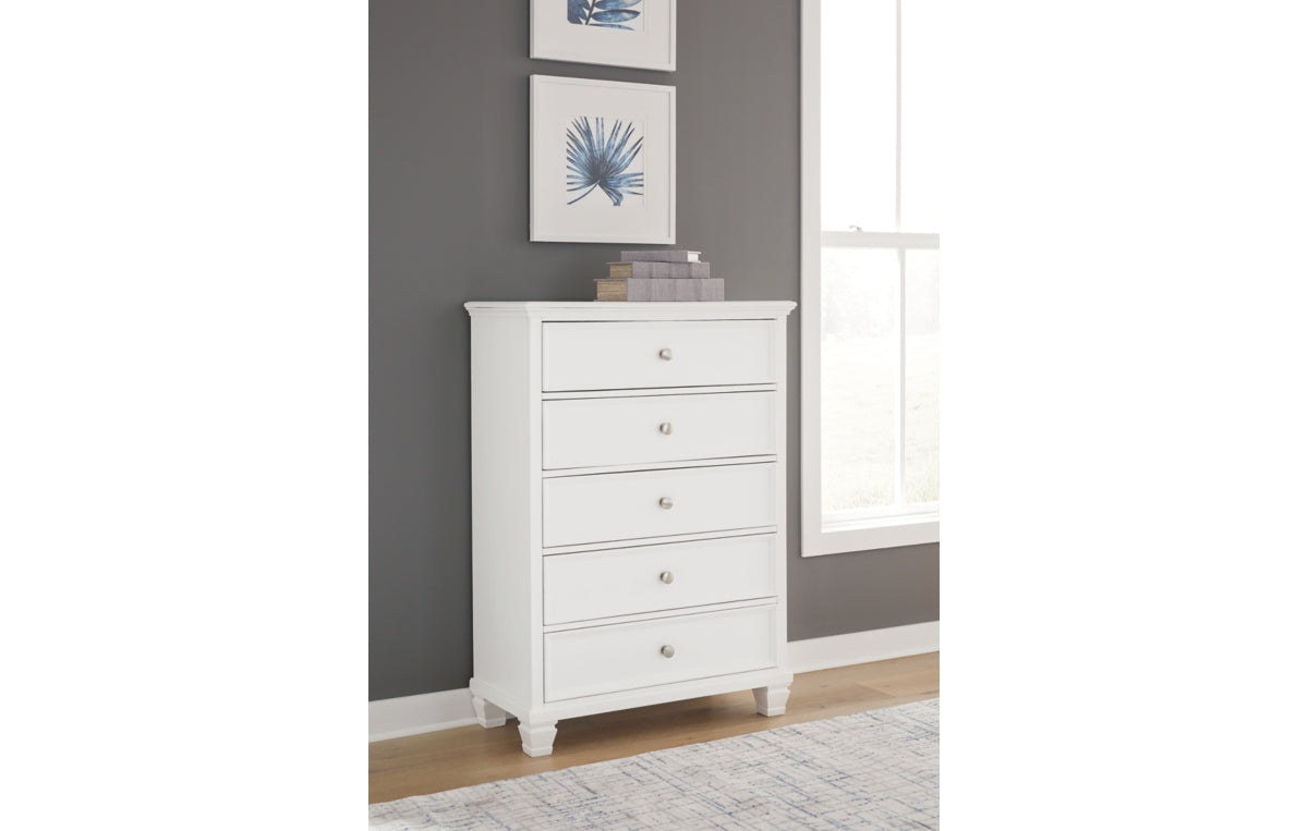 Fortman Queen Panel Bed with Mirrored Dresser, Chest and Nightstand