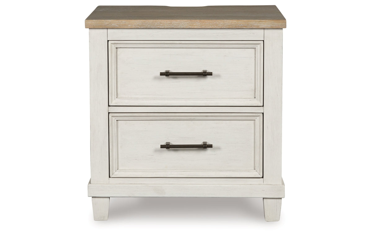 Shaybrock California King Panel Bed with Mirrored Dresser and Nightstand