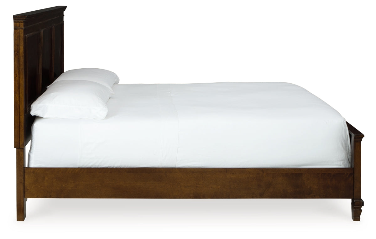 Danabrin King Panel Bed with Mirrored Dresser, Chest and Nightstand
