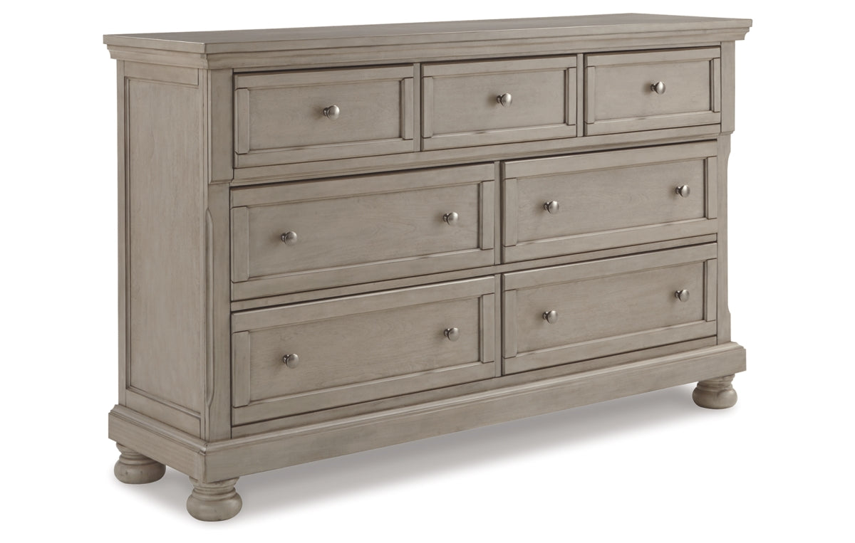 Lettner Dresser