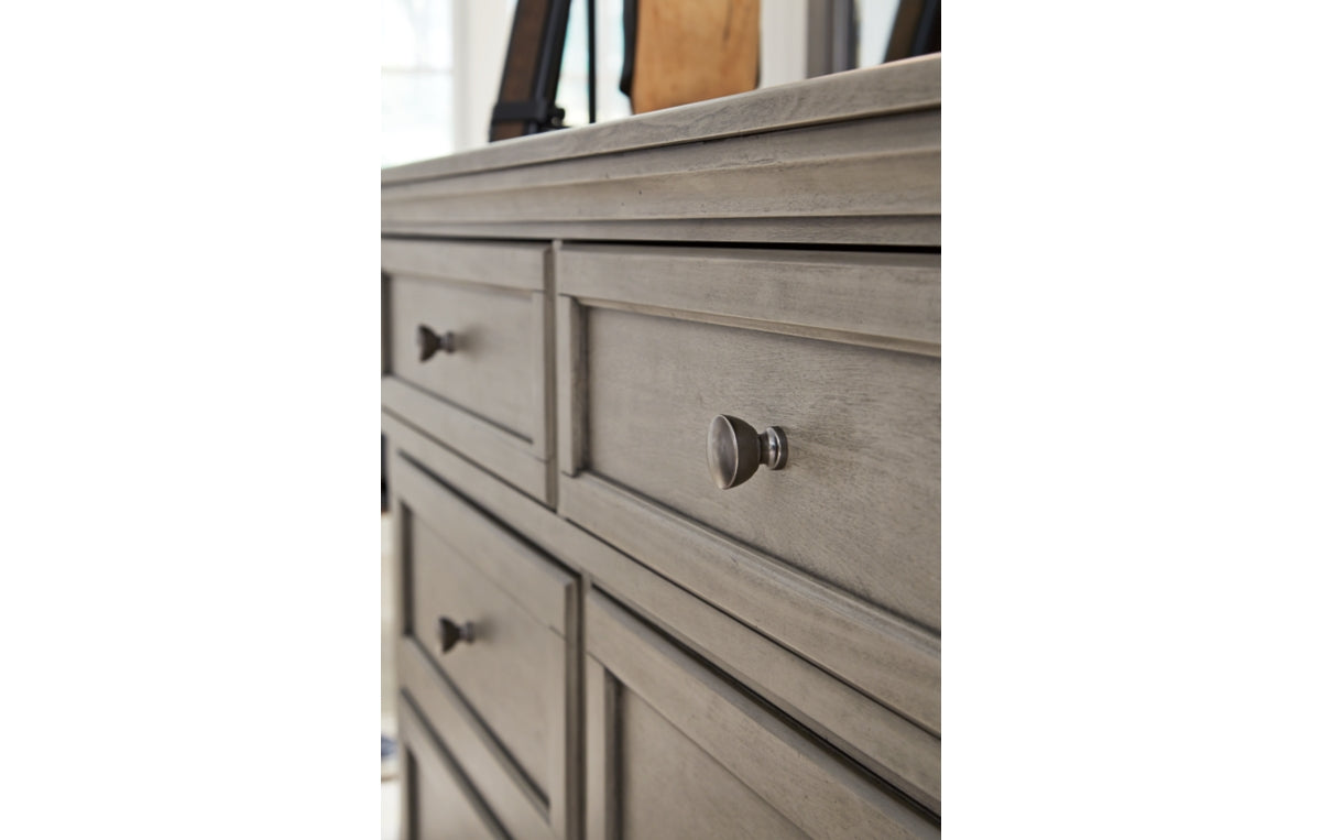 Lettner Dresser