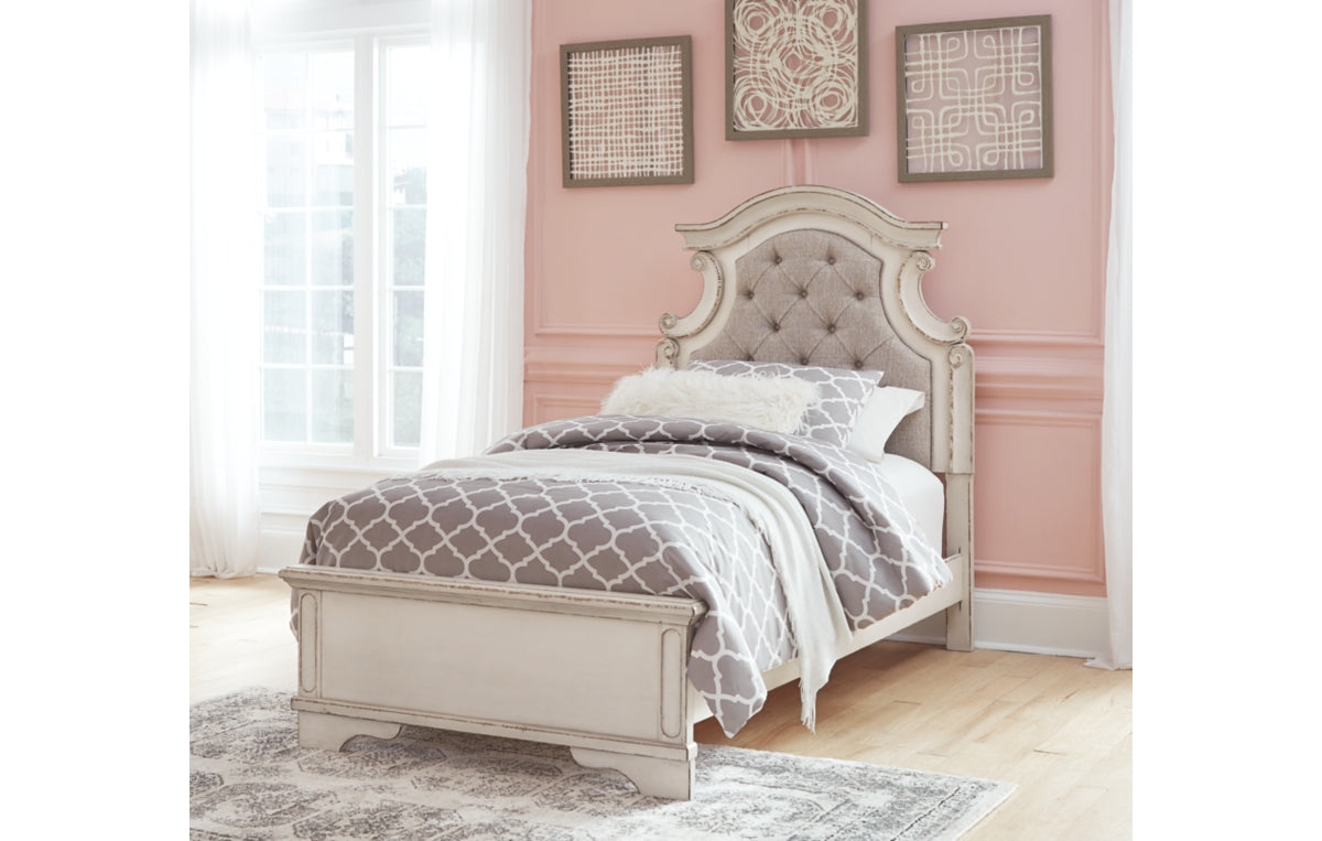 Realyn Twin Panel Bed