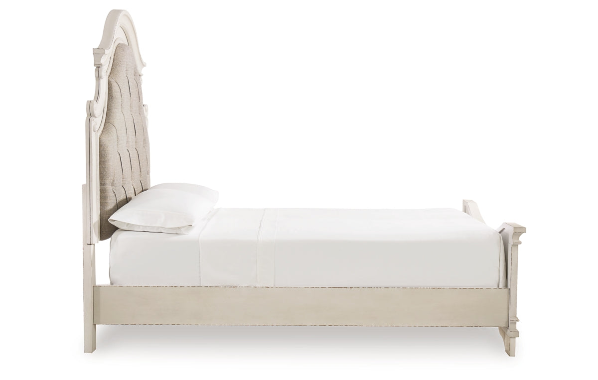 Realyn Queen Upholstered Panel Bed